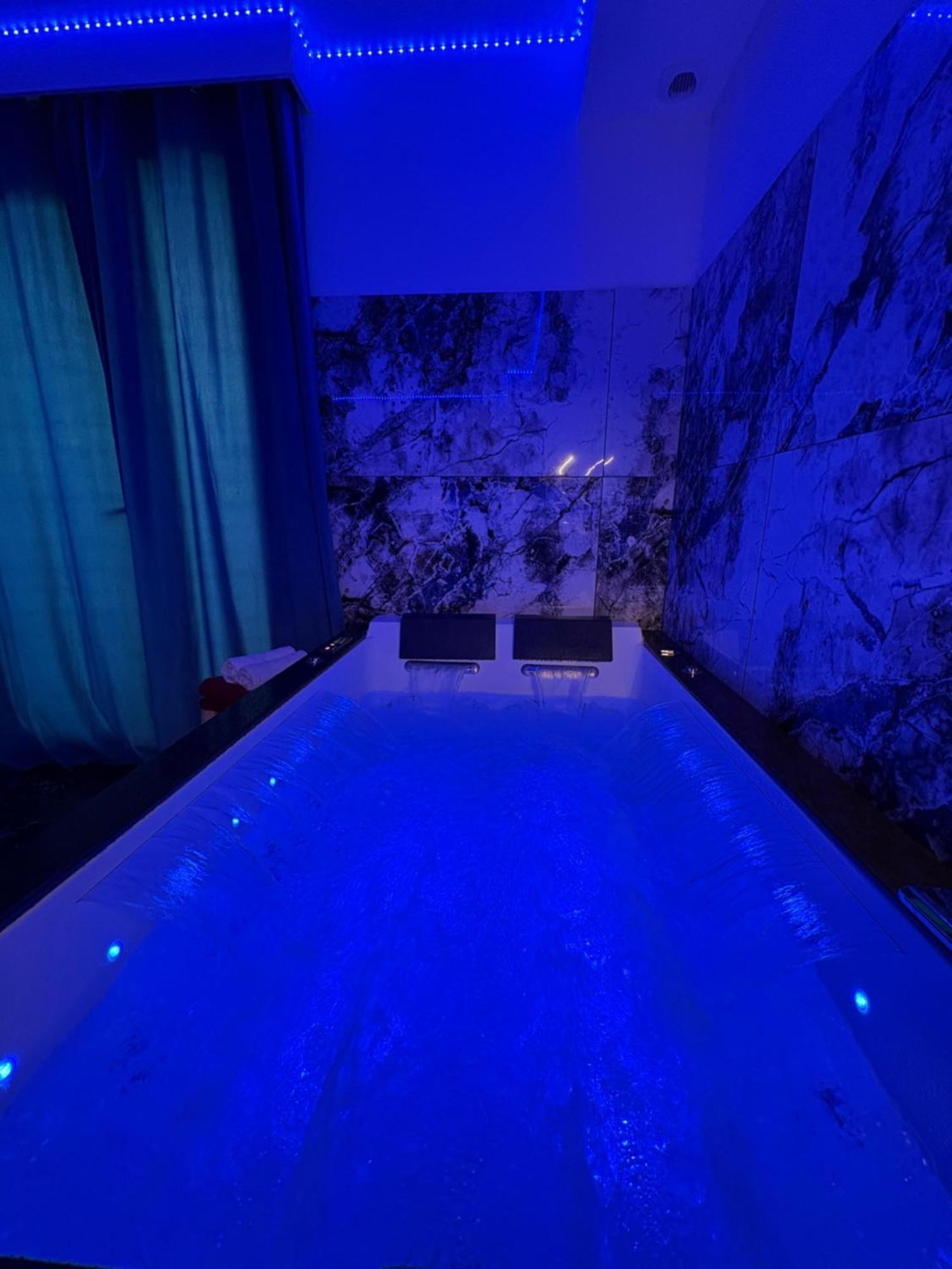 Studio Avec Jaccuzzi Saintry-sur-Seine Esterno foto